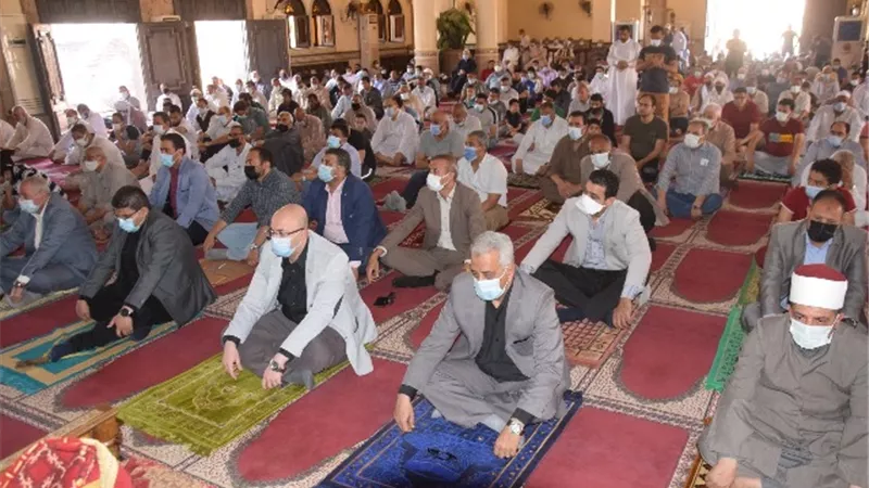خطبة الجمعه في بنى سويف حول يوم بدر..صور