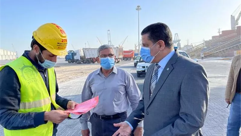 ٤٢ ألف طن بضائع عامة و ٦٣٥ حاوية إجمالي حركة التداول بميناء دمياط اليوم