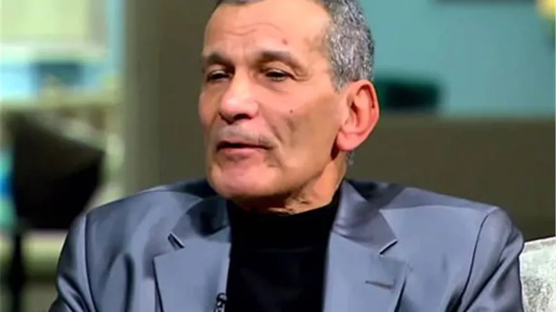 ابنة الفنان محمد فريد تطالب الجمهور الدعاء لوالدها
