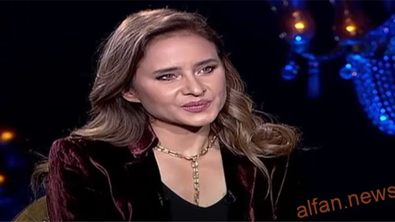 نيلى كريم تنفى حقيقة وجود خلاف مع اسر ياسين.. فيديو