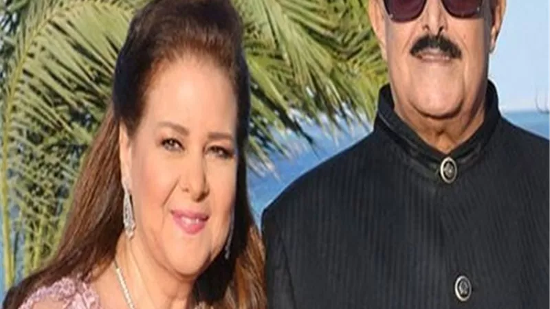 عمرو أديب: دلال عبد العزيز فى العناية المركزة منذ 8 أيام
