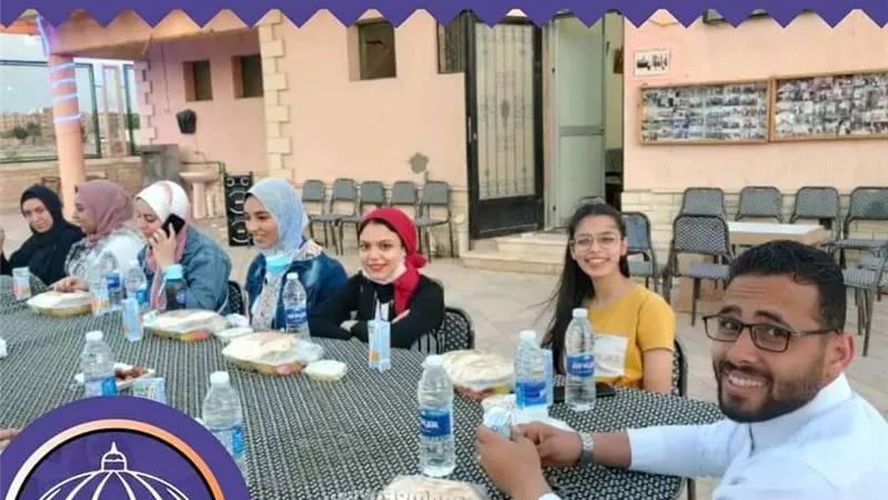 مركز شباب الأمل ينظم افطار جماعى لأعضاء برلمان الشباب بالعاشر من رمضان