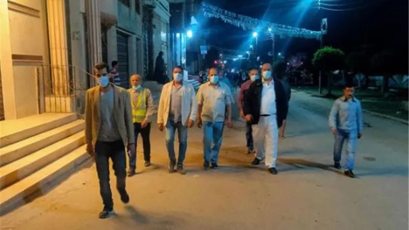 حملات مكبرة تتابع تطبيق الإجراءات الإحترازية في التل الكبير بالإسماعيلية ..صور