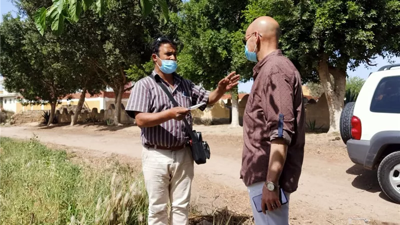 وكيل وزارة الصحة يتفقد المواقع المقترحة لإنشاء محطة رفع ومعالجة صرف صحي عليها بأكياد