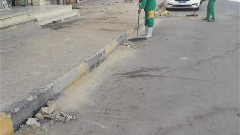 استجابة لشكاوى المواطنين.. حملة نظافة مكبرة بحي شمال الغردقة..صور