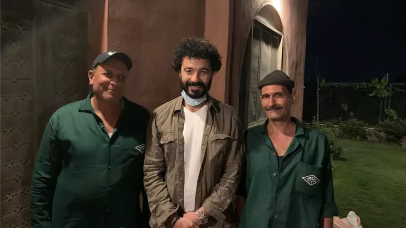 خالد النبوي يحتفل بعيد العمال.. والمتابعون يعلقون :