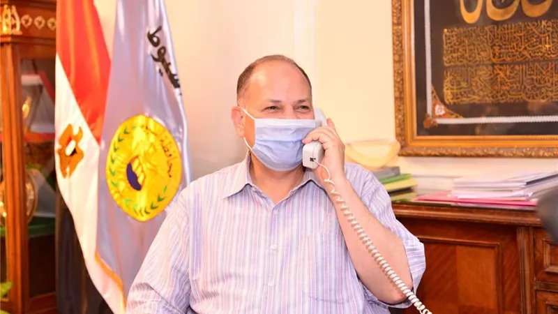 محافظ أسيوط يهنىء البابا تواضروس الثاني بمناسبة عيد القيامة المجيد