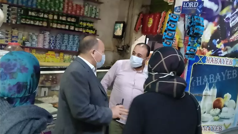تحرير ٩١ محضراً لعدم إرتداء الكمامة وإغلاق ١٢ مقهى وورشة بدمياط
