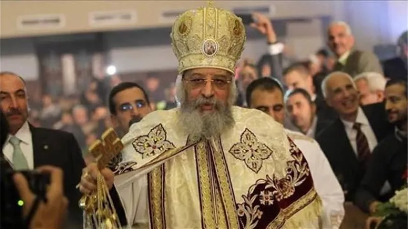 محافظ الجيزة يهنئ البابا تواضروس الثاني والأخوة الأقباط بعيد القيامة المجيد