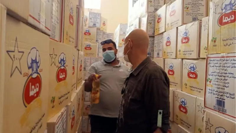 وكيل وزارة الصحة يقود حملة علي منشآت بلبيس والعاشر ويغلق مصنعا يمثل خطرا داهما علي الصحة العامة