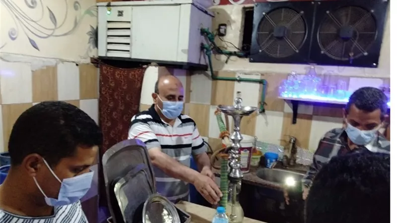 تحرير 62)محضرا لعدم ارتداء الكمامة والتحفظ على28شيشة بمقاهى المنوفية .. صور