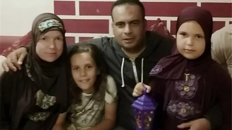 بنكهة مصرية.. «أحمد و جومانا » يحتفلان بشهر رمضان مع والدتهما الألمانية