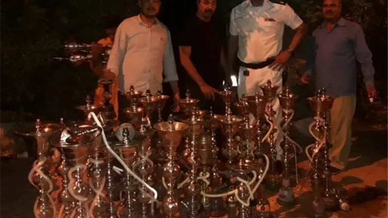 النجار: جهاز 6 أكتوبر يصادر 385 شيشة ويحرر 4 محاضر بالتعاون مع شرطة التعمير.. بالصور