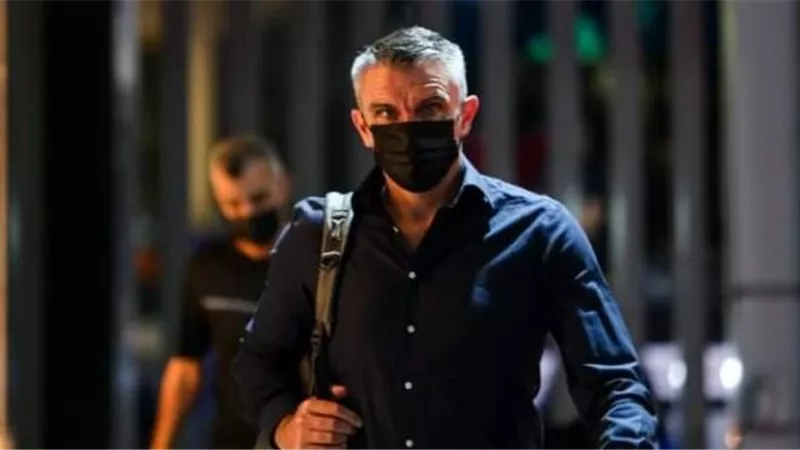 كارتيرون يرد على أنباء توجهه إلى غرفة الحكام عقب لقاء بيراميدز