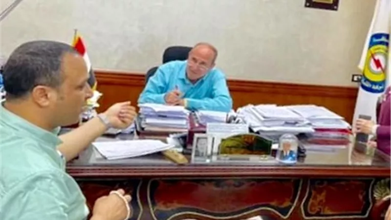 رئيس كهرباء القناة: تحويل الضغط العالي بالقنطرة لكابلات أرضية