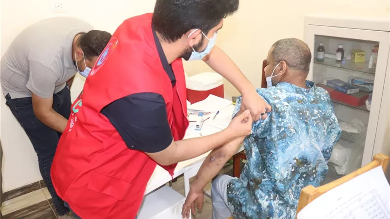 التضامن تنظم أول قافلة لتطعيم الكبار بلا مأوي في الشرقية بلقاح فيروس كورونا