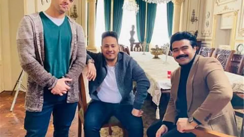 إسلام ابراهيم يسأل الجمهور: 