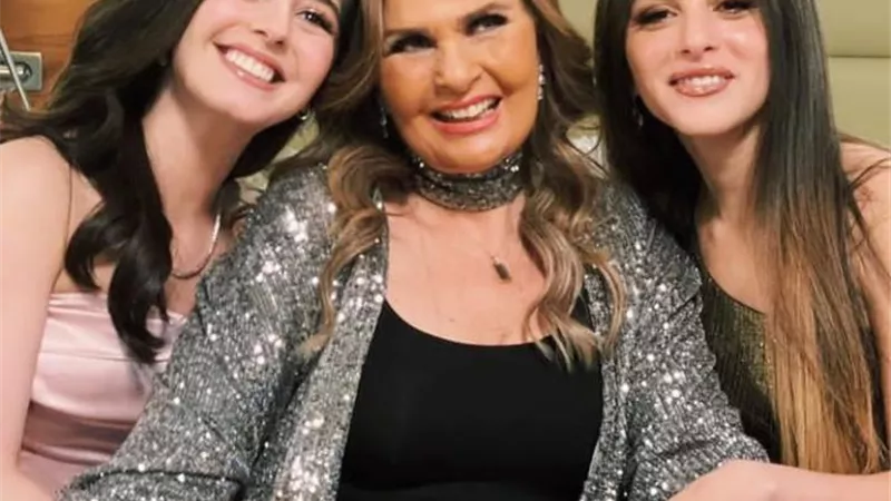 يسرا تتألق برفقة جميلة عوض ومايان السيد من كواليس 