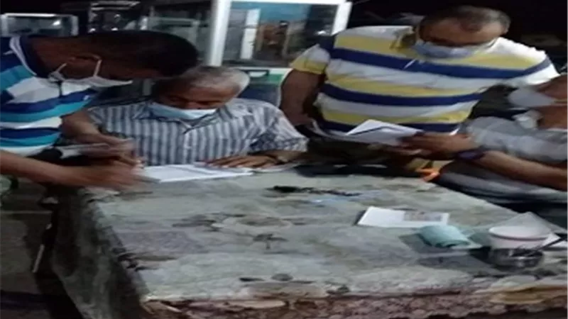 تحرير ١٠ محاضر و١٠ مواطنين بدون كمامات فى حملة بأرمنت جنوب غرب الأقصر