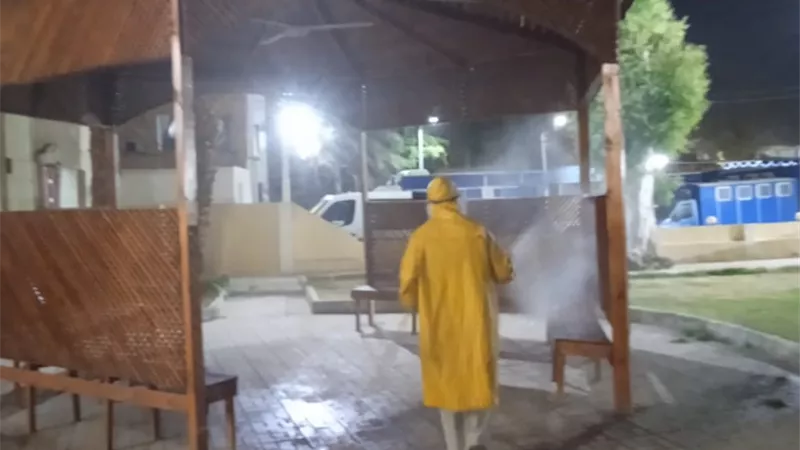 محافظ أسيوط: استمرار حملات التطهير بالمراكز والأحياء وتعقيم 216مبنى حكومي