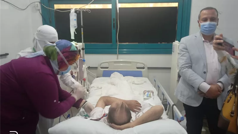 تطعيم مرضى الغسيل الكلوي بلقاح فيروس كورونا بمستشفى بلقاس المركزي