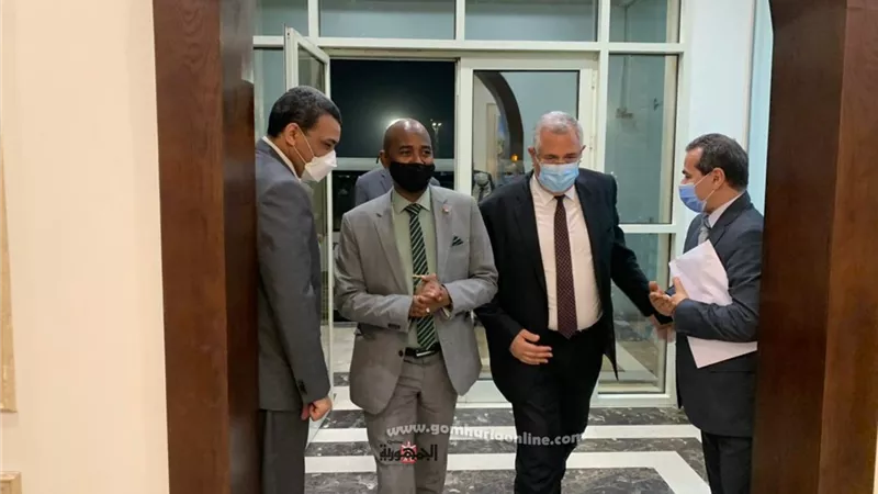 القصير يستقبل وزير الثروة الحيوانية السوداني