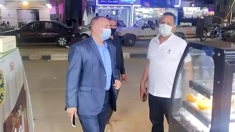 محاضر كمامات وغلق مقهى مخالف للتعليمات فى حملات مكثفة بالوادى الجديد