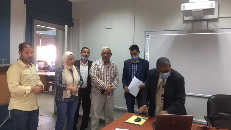 برامج تدريبية للعاملين بالقطاع التجاري بشركة مياه بني سويف