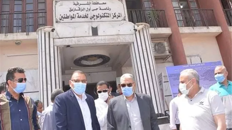 غراب يتابع سير منظومة تراخيص واشتراطات البناء الجديدة بحي أول الزقازيق