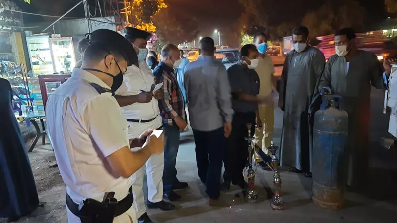 تحرير ٥١ محضر ومخالفة فى حملة بإسنا جنوب الأقصر