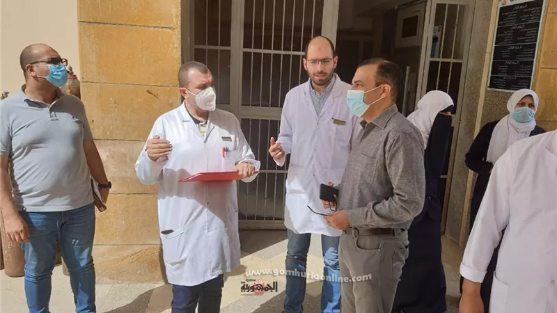وكيل الصحة بدمياط يفاجئ مستشفى الصدر ويطالب ببذل أقصى جهد لعلاج مرضي كورونا
