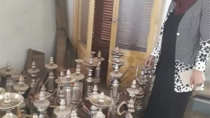 غلق كافيه ومصادرة 31 شيشة وتحرير 11 محضرا لعدم ارتداء الكمامة ببركة السبع .. بالصور