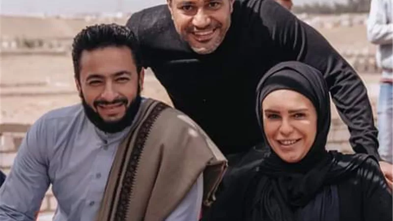 محمد عز ينتهى من تصوير 