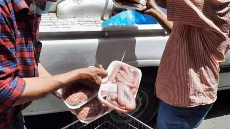 حى الزيتون يصادر كمية من اللحوم غير صالحة للاستهلاك