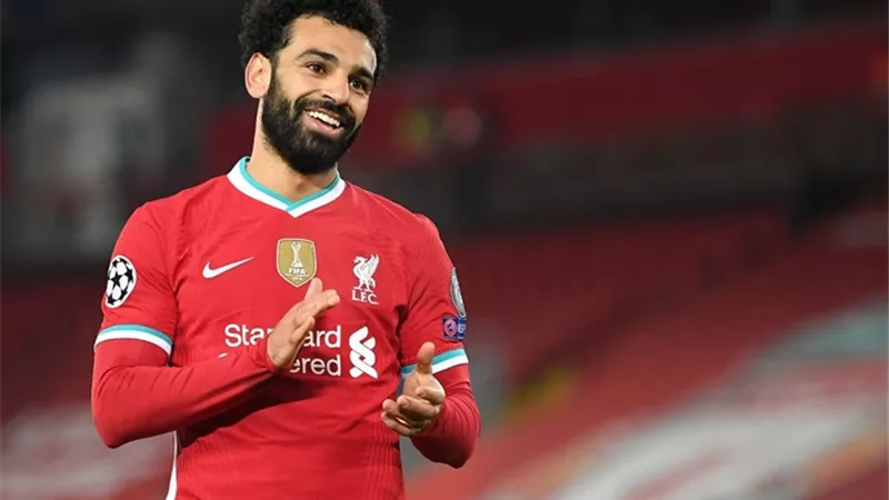 باريس سان جيرمان يغازل محمد صلاح