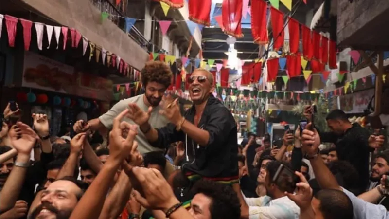 احتفالات ب 
