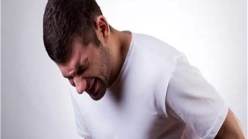حكم من افطر لوجود صديد واملاح بالكلى وشق عليه الصيام ؟ ..... دار الإفتاء تجيب