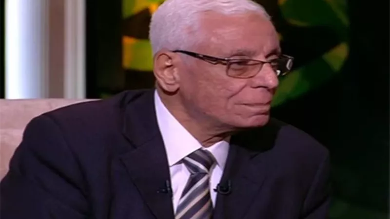 حسام موافي يوضح أسباب انخفاض الضغط.. «ملهوش علاقة بالأنيميا»