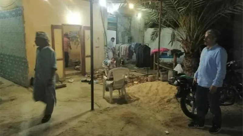 رئيس مدينة سيوة يتابع التزام المواطنين بغلق المحال التجارية في مواعيدها