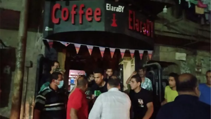 غلق كافيهات وتحرير محاضر عدم ارتداء الكمامة بحي غرب شبرا