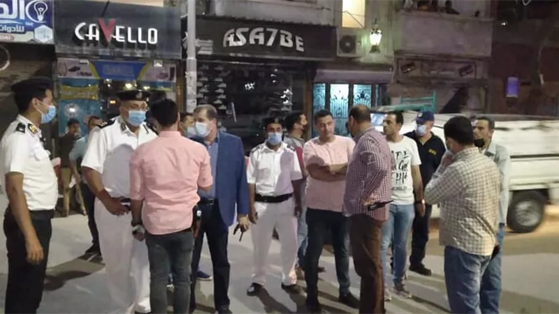 تحرير 132 محضراً للمخالفين من أصحاب المحال والمقاهي بكفر الشيخ في اليوم الثاني