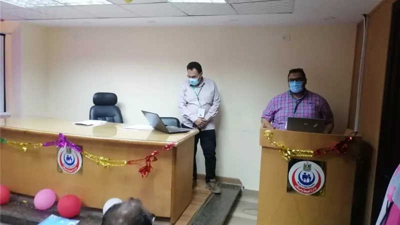 تدريب فرق ولجان متابعه الاكسجين بمستشفيات المحافظه