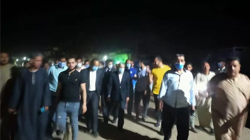 العدوة تودع شهداء الصرف الصحى