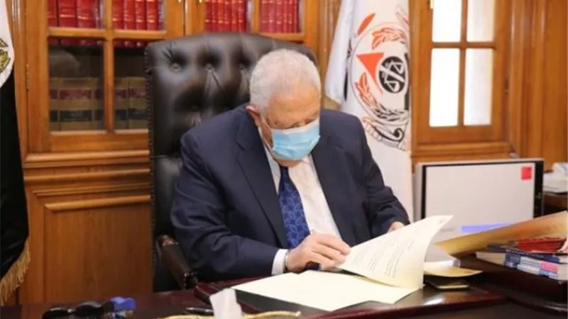 نقيب المحامين: مشروع العلاج يقتضي التعامل مع المستشفيات والمراكز المتعاقد معها.. والاستثناء يتطلب شرطين