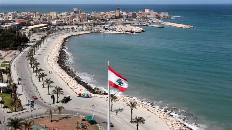السلطات اللبنانية تحبط عملية تهريب 51 شخصا إلى قبرص