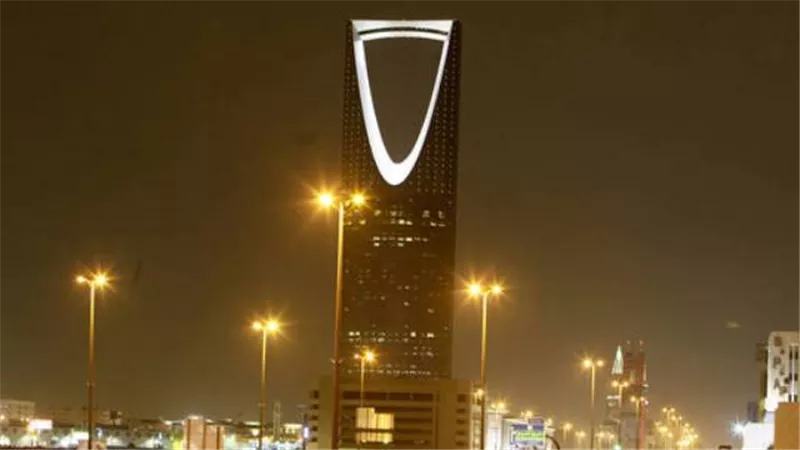 السعودية تكشف تفاصيل إنقاذ طفلة معلقة من عنقها بأعلى فندق مهجور في المدينة المنورة