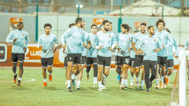 في التدريب الأخير باستعدادات الأحمر للقاء القمة 122 دفاع الأهلي يثير حيرة موسيماني