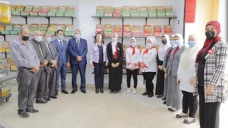محافظ دمياط تفتتح معرض منتجات المدارس الفنية للمواد الغذائية ومستلزمات عيد الفطر
