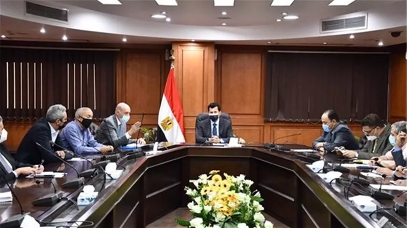 صبحى يناقش ملف استضافة مصر لبطولة العالم للخماسي الحديث