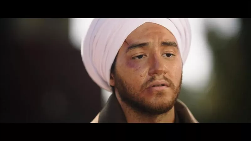 من يقتل الآخر أولا؟ أحمد مالك أم أمير كرارة؟!